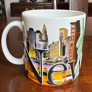 Americaware New York Mug 2007 Souvenir Statue Liberty Radio City Times Square